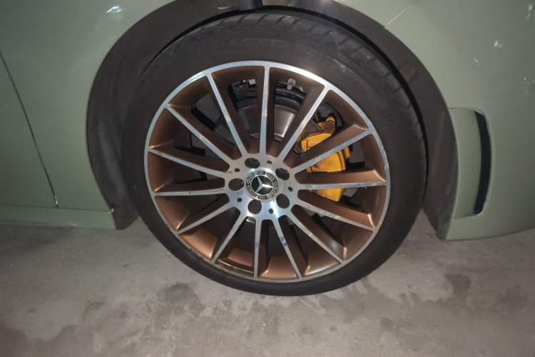 Used Mercedes-Benz A-Class 2019 A 200 L Sport Sedan First Edition Special Edition Right Front Wheel Hub