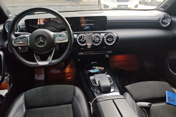 Used Mercedes-Benz A-Class 2019 A 200 L Sport Sedan Center Console