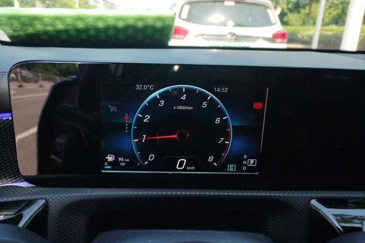 Used Mercedes-Benz A-Class 2019 Restyled A 180 L Sport Sedan Instrument Cluster