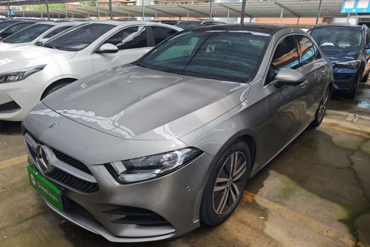 Ojetý Mercedes-Benz A-Class 2019 A 180 L Sport Sedan Guazi used car, China used car export, Used car for sale, Used cars, Cheapest cars for sale