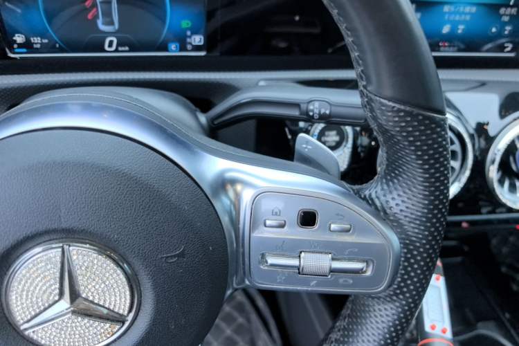 Used Mercedes-Benz A-Class 2019 Restyled A 180 L Sport Sedan Gear Lever