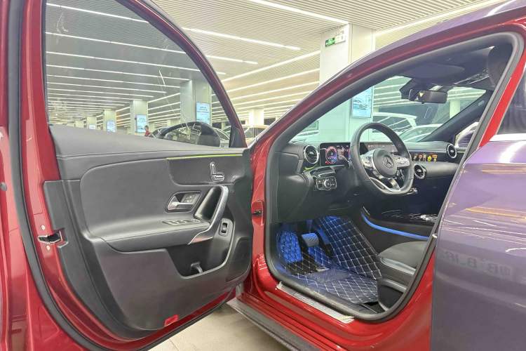 Used Mercedes-Benz A-Class 2019 A 200 L Sport Sedan Interior 2