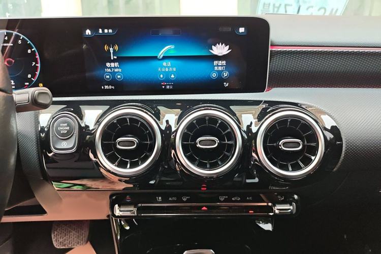 Used Mercedes-Benz A-Class 2019 A 200 Dynamic Edition Audio And AC Panel