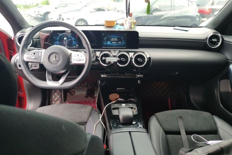 Used Mercedes-Benz A-Class 2019 Restyled A 180 L Sport Sedan Center Console