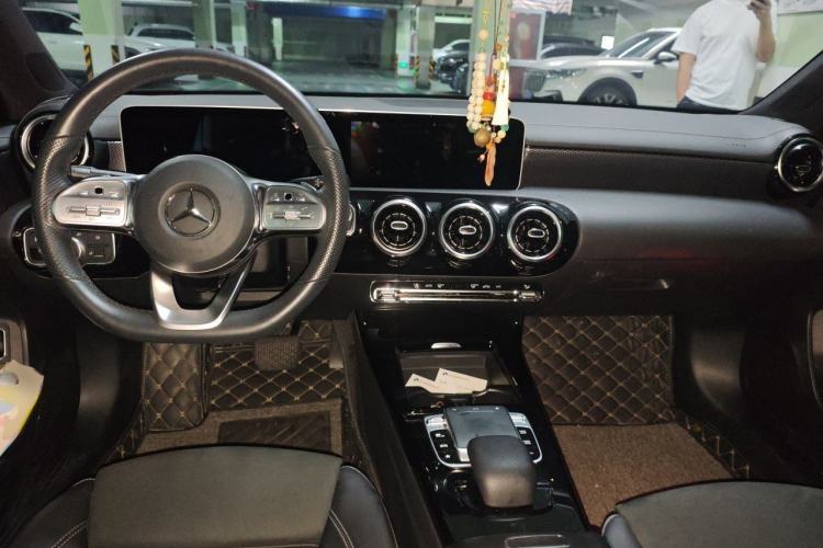 Used Mercedes-Benz A-Class 2019 A 200 L Sport Sedan Center Console
