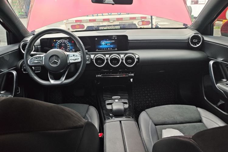 Used Mercedes-Benz A-Class 2019 A 180 L Sport Sedan Center Console