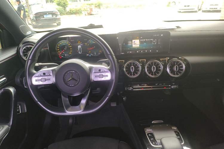 Used Mercedes-Benz A-Class 2019 A 200 L Sport Sedan Center Console