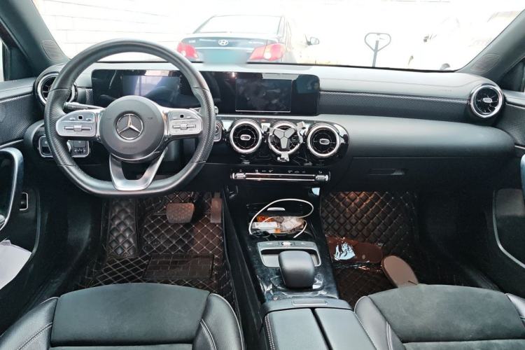 Used Mercedes-Benz A-Class 2019 A 180 L Sport Sedan Center Console