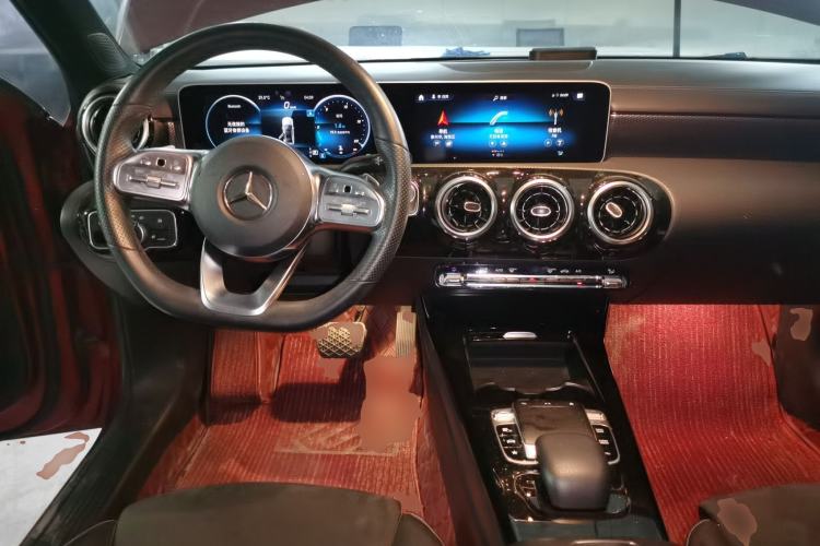 Used Mercedes-Benz A-Class 2019 A 200 L Sport Sedan Center Console