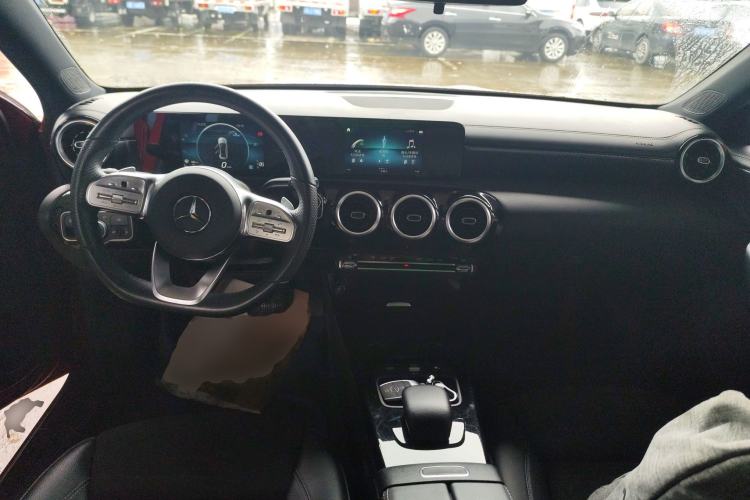 Used Mercedes-Benz A-Class 2019 Restyled A 180 L Sport Sedan Center Console
