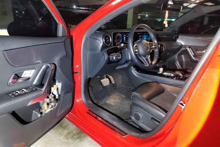 Used Mercedes-Benz A-Class 2019 A 200 Dynamic Edition Driver Seat