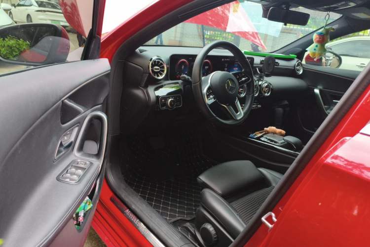 Used Mercedes-Benz A-Class 2019 A 200 Dynamic Edition Driver Seat