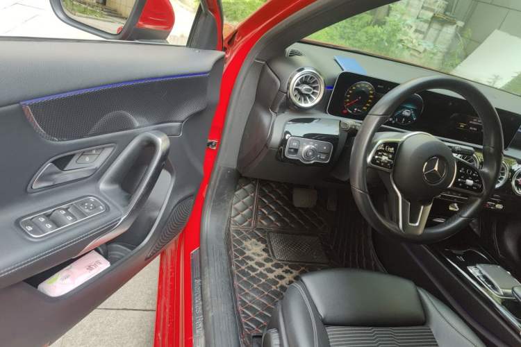 Used Mercedes-Benz A-Class 2019 A 200 Dynamic Edition Driver Seat