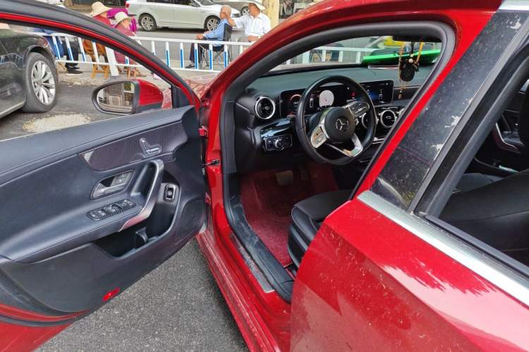 Used Mercedes-Benz A-Class 2019 A 200 L Sport Sedan Driver Seat