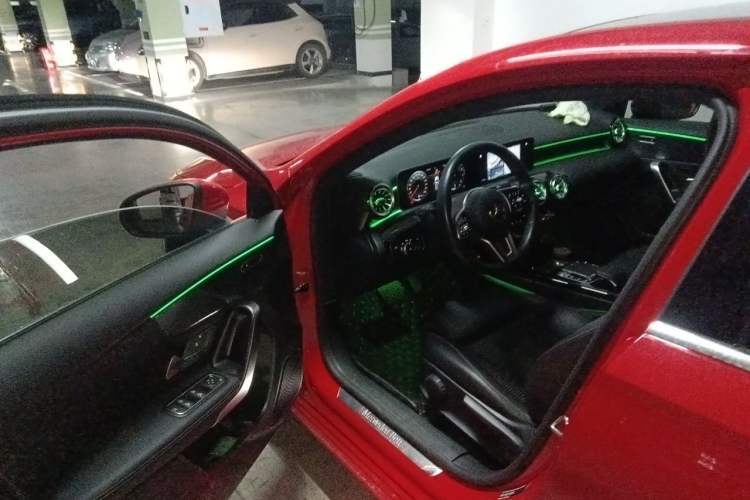 Used Mercedes-Benz A-Class 2019 A 200 Dynamic Edition Driver Seat