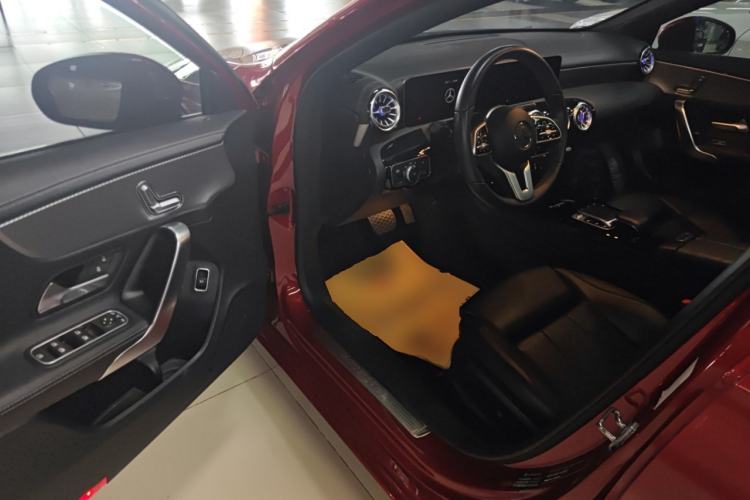 Used Mercedes-Benz A-Class 2019 A 200 L Driver Seat