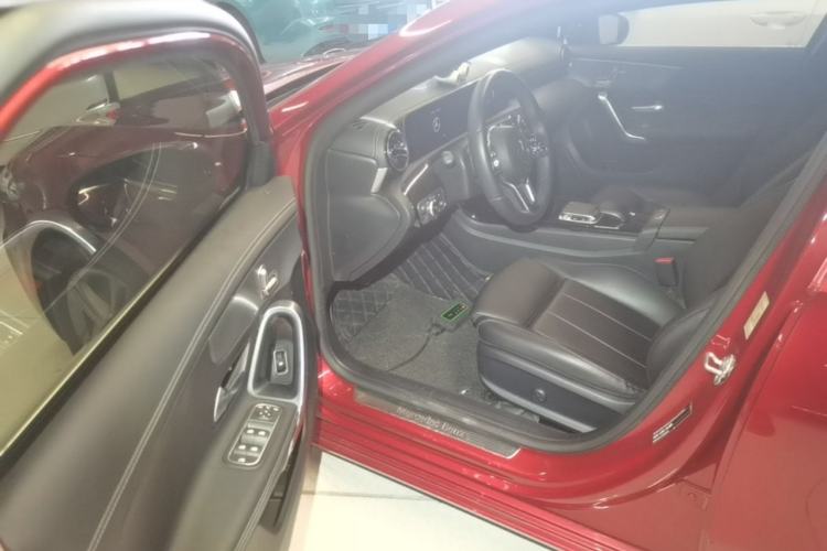 Used Mercedes-Benz A-Class 2019 A 200 L Driver Seat