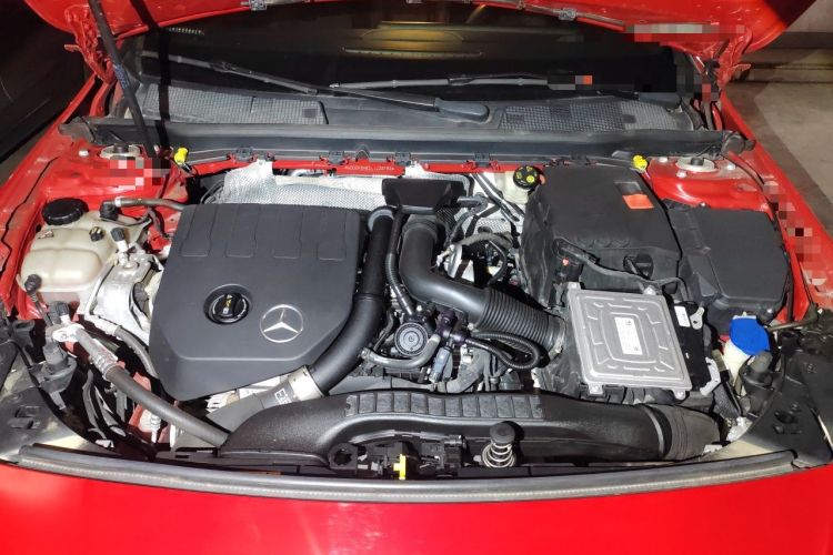 Used Mercedes-Benz A-Class 2019 A 200 Dynamic Edition Engine Bay