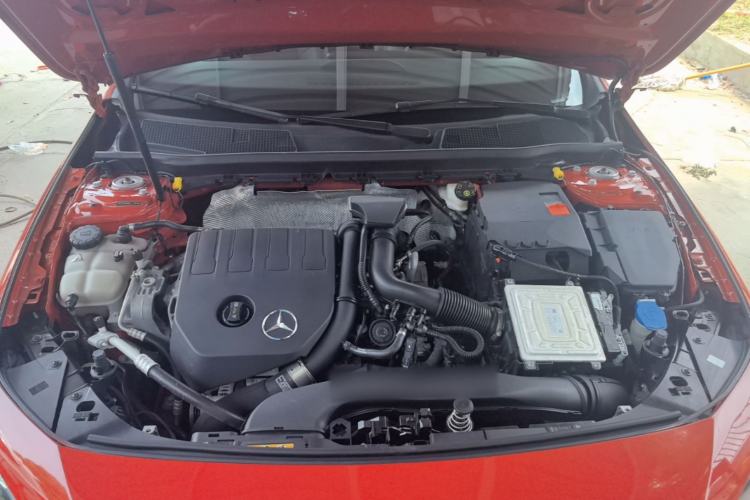 Used Mercedes-Benz A-Class 2019 A 200 Dynamic Edition Engine Bay
