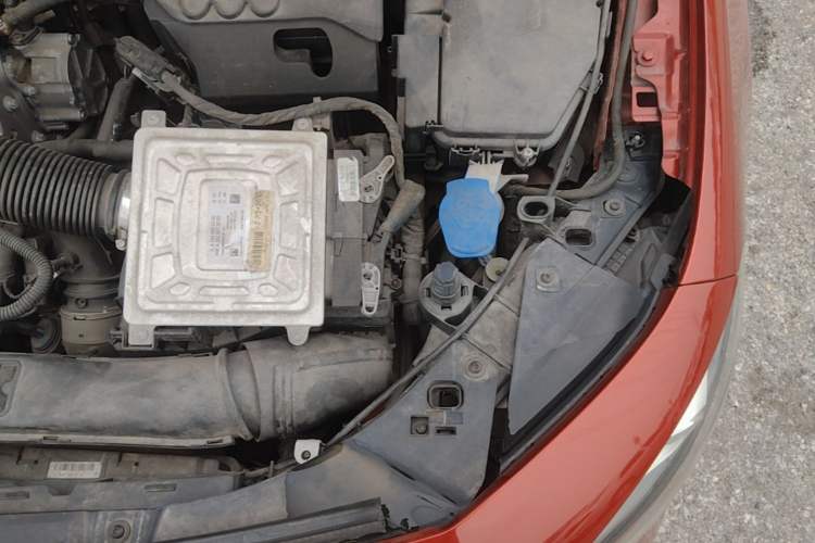 Used Mercedes-Benz A-Class 2019 Revised A 200 L Engine Bay Left