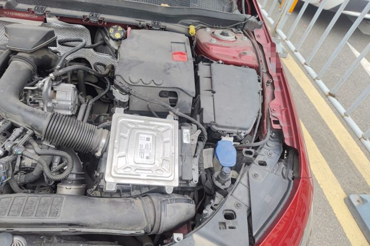 Used Mercedes-Benz A-Class 2019 A 200 L Sport Sedan Engine Bay Left