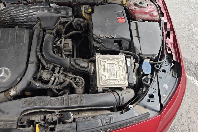 Used Mercedes-Benz A-Class 2019 A 200 L Sport Sedan Engine Bay Left