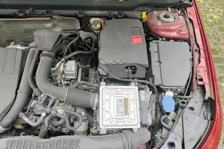 Used Mercedes-Benz A-Class 2019 A 200 L Sport Sedan Engine Bay Left