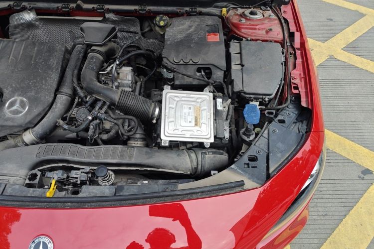Used Mercedes-Benz A-Class 2019 A 200 Dynamic Edition Engine Bay Left