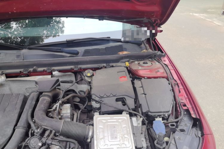 Used Mercedes-Benz A-Class 2019 A 200 L Sport Sedan Engine Bay Left