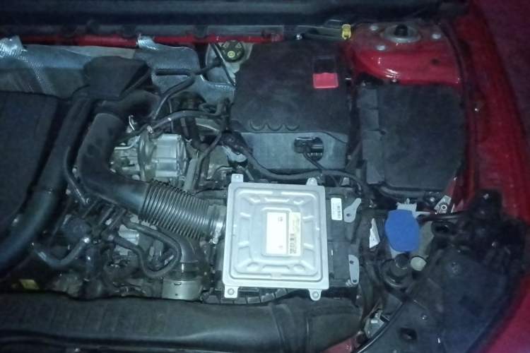 Used Mercedes-Benz A-Class 2019 A 200 Dynamic Edition Engine Bay Left