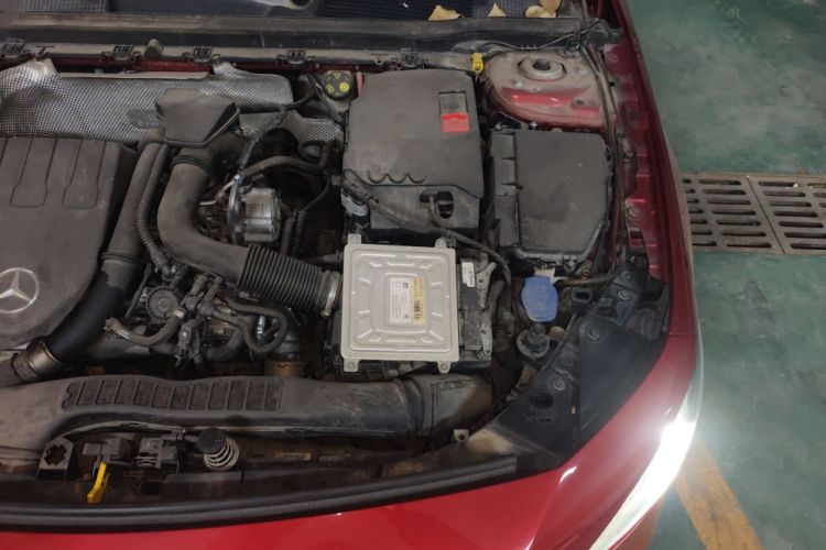 Used Mercedes-Benz A-Class 2019 A 200 L Sport Sedan Engine Bay Left