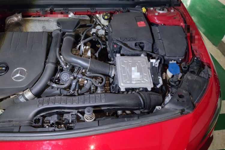 Used Mercedes-Benz A-Class 2019 A 200 Dynamic Edition Engine Bay Left