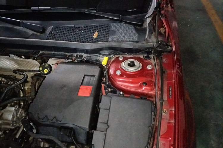 Used Mercedes-Benz A-Class 2019 A 200 L Sport Sedan Engine Bay Left