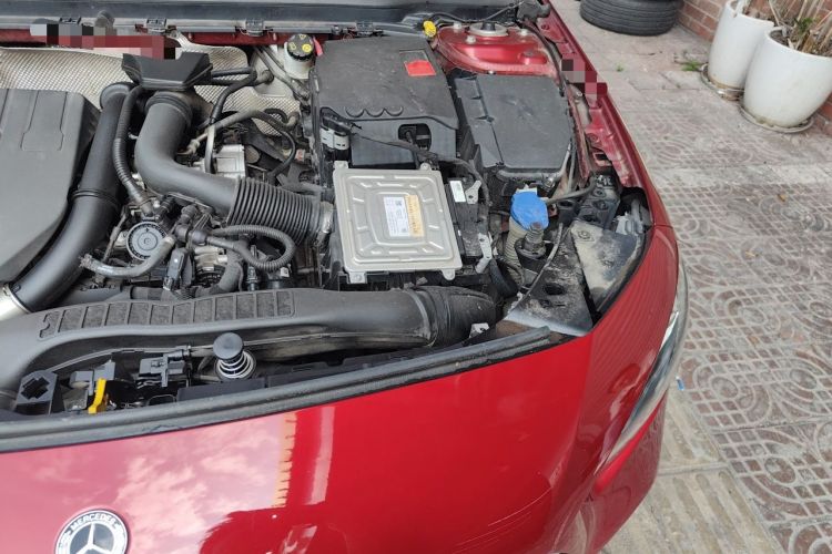 Used Mercedes-Benz A-Class 2019 A 200 L Sport Sedan Engine Bay Left