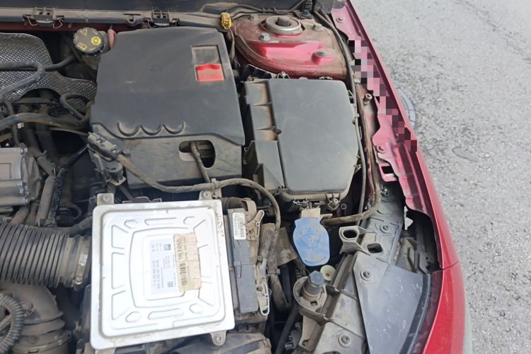Used Mercedes-Benz A-Class 2019 A 200 L Sport Sedan Engine Bay Left