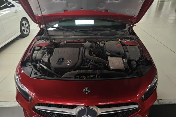 Used Mercedes-Benz A-Class 2019 A 200 L Engine Bay