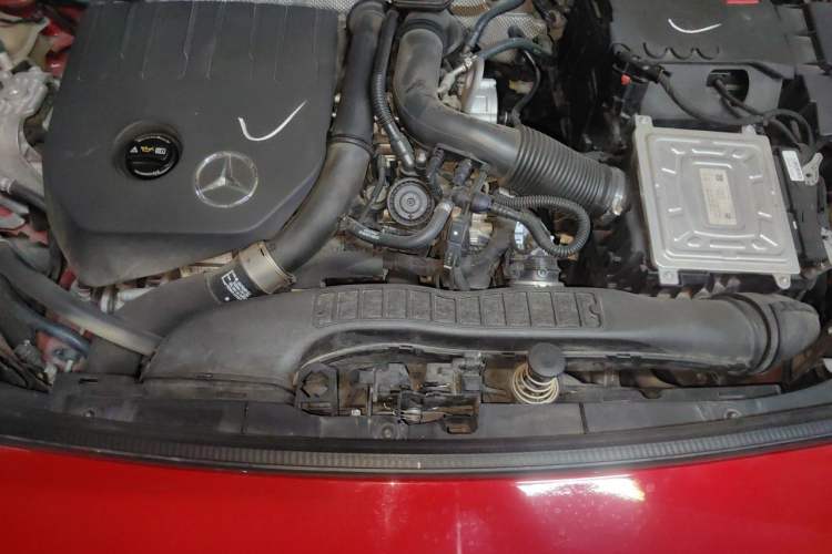 Used Mercedes-Benz A-Class 2019 A 200 Dynamic Edition Engine Bay