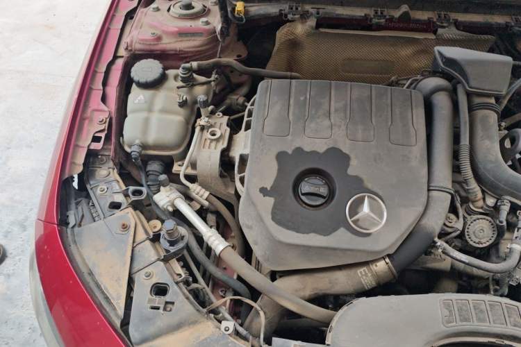 Used Mercedes-Benz A-Class 2019 A 200 L Sport Sedan Engine Bay Right