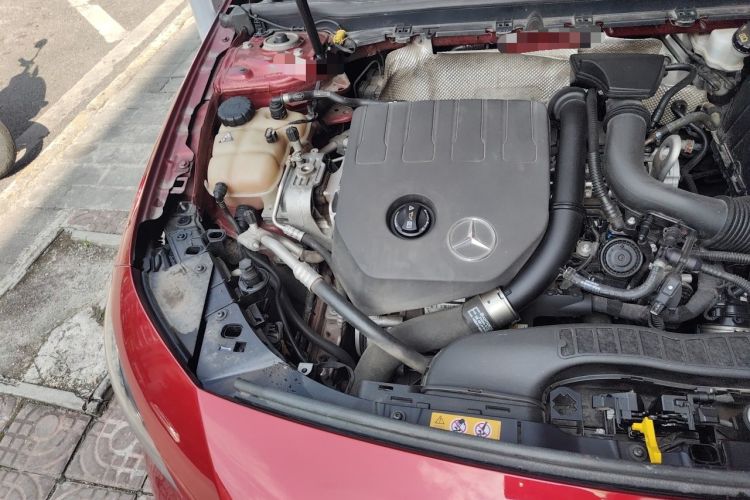 Used Mercedes-Benz A-Class 2019 A 200 L Sport Sedan Engine Bay Right