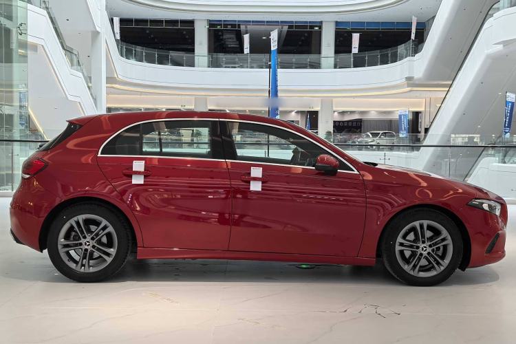 Used Mercedes-Benz A-Class 2019 A 200 Dynamic Edition Exterior 3