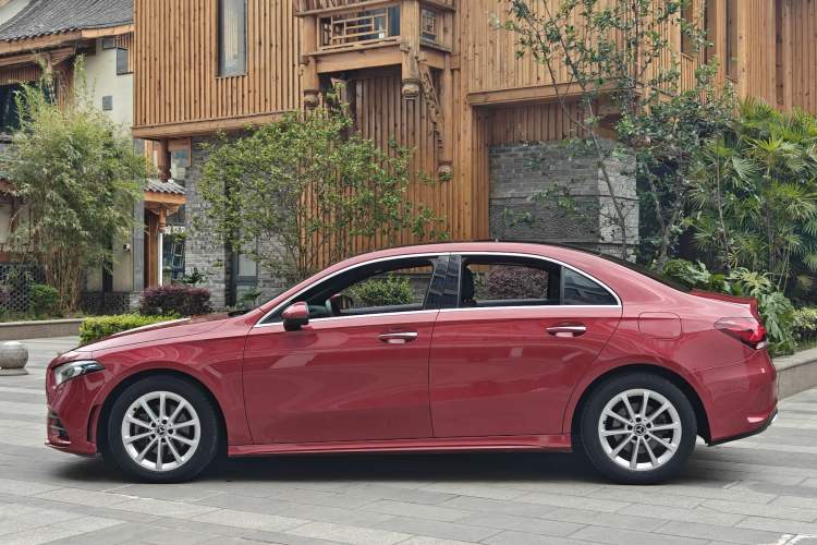 Used Mercedes-Benz A-Class 2019 A 200 L Sport Sedan Exterior 3