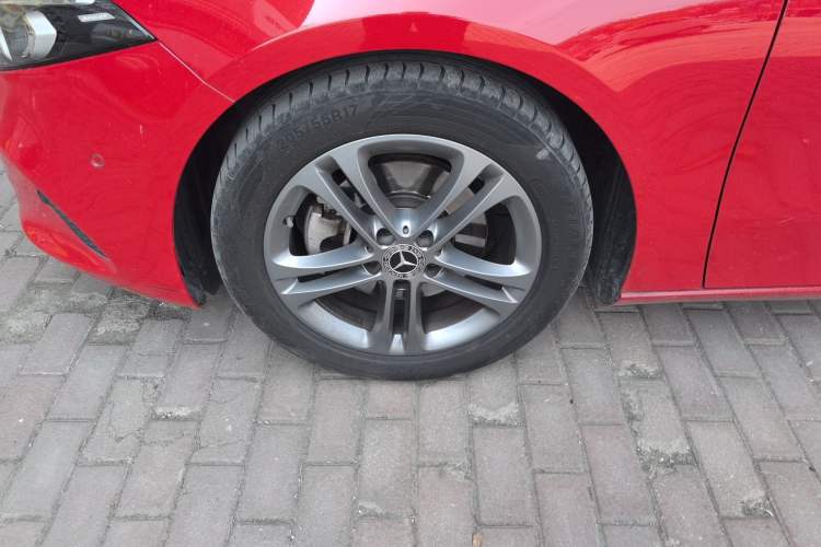 Used Mercedes-Benz A-Class 2019 A 200 Dynamic Edition Exterior 4