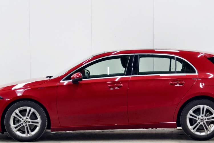 Used Mercedes-Benz A-Class 2019 A 200 Dynamic Edition Exterior 6