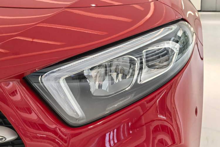 Used Mercedes-Benz A-Class 2019 A 200 Dynamic Edition Exterior 6