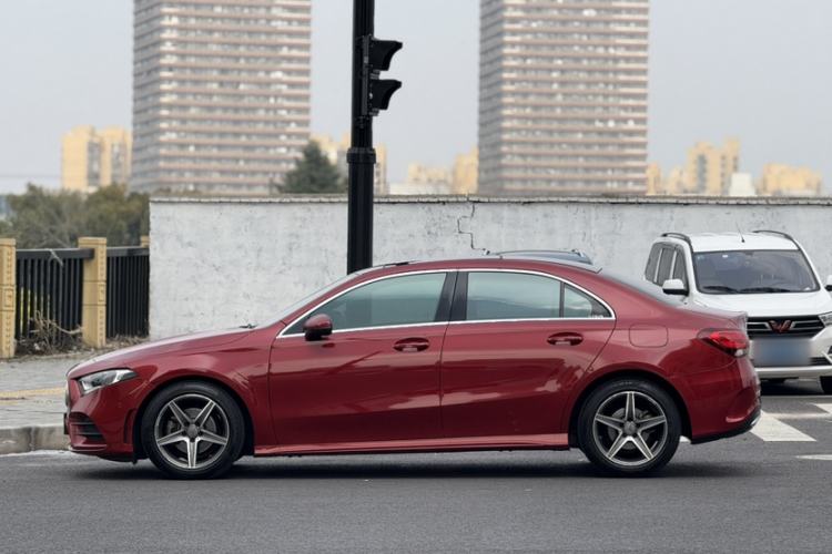 Used Mercedes-Benz A-Class 2019 Restyled A 180 L Sport Sedan Exterior 6