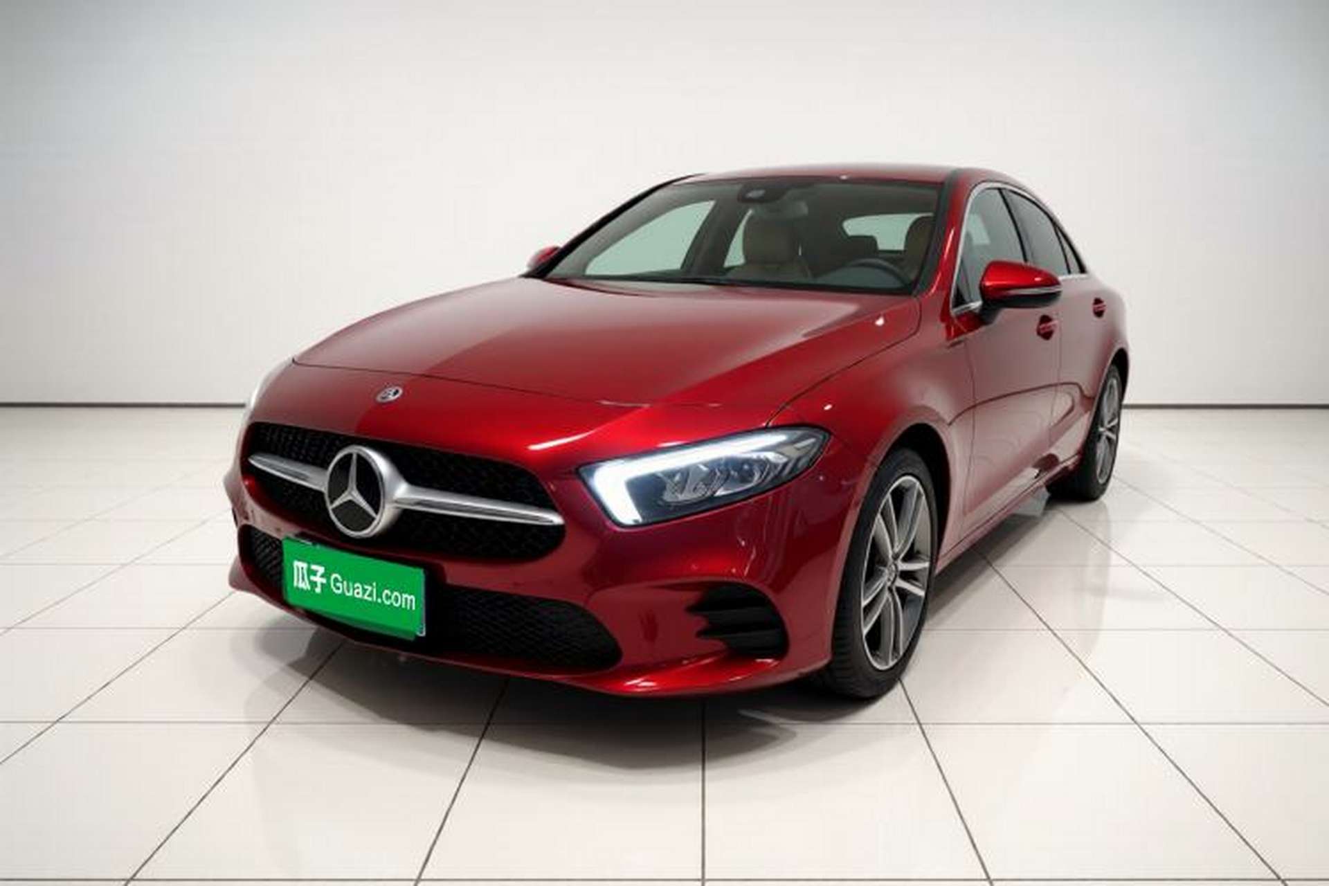 Used Mercedes-Benz A-Class 2019 A 200 L Front Left 45 Deg
