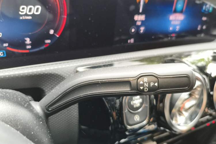 Used Mercedes-Benz A-Class 2019 A 200 Dynamic Edition Gear Lever