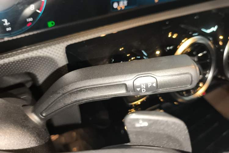 Used Mercedes-Benz A-Class 2019 A 200 Dynamic Edition Gear Lever