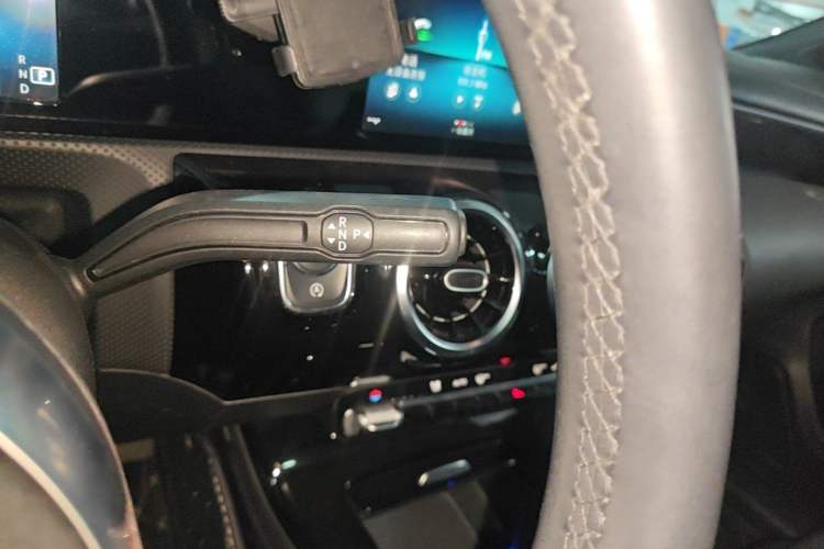 Used Mercedes-Benz A-Class 2019 A 180 L Sport Sedan Gear Lever