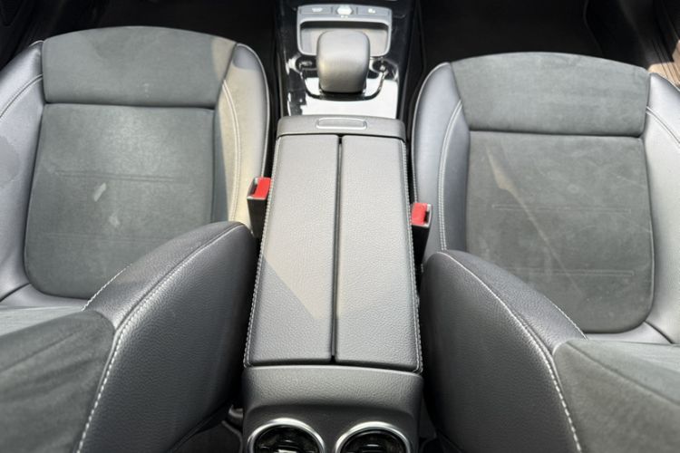 Used Mercedes-Benz A-Class 2019 Restyled A 180 L Sport Sedan Gear Lever